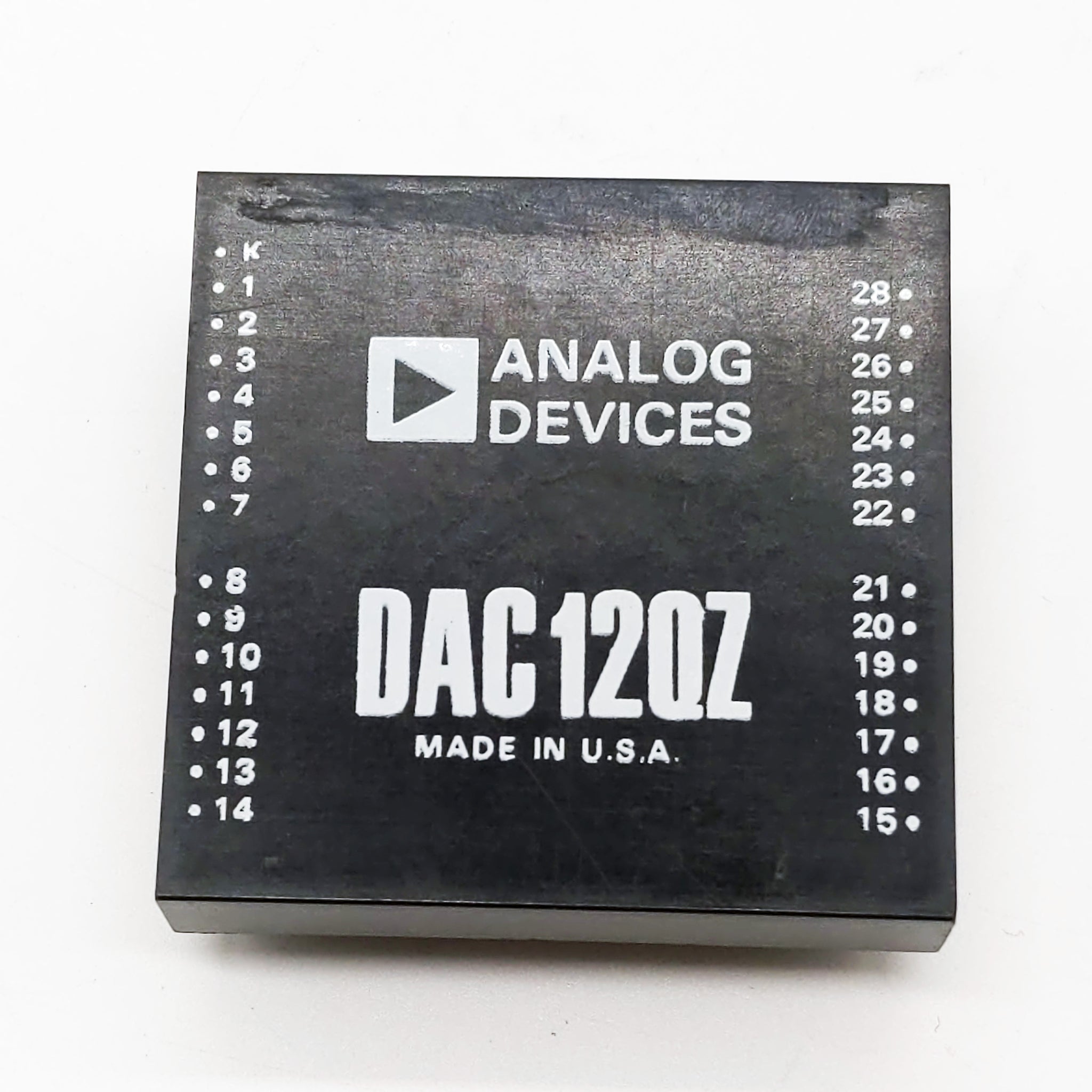 Analog Devices DAC 12QZ, 28 Pins, Digital To Analog Converter