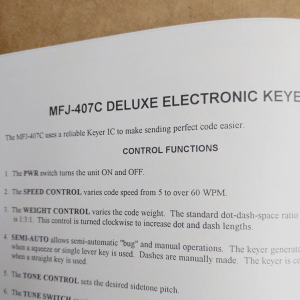 MFJ-407C Deluxe Electronic Keyer With Schematic