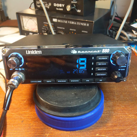 Bearcat 880 40 Channel CB Radio For Parts Or Repair