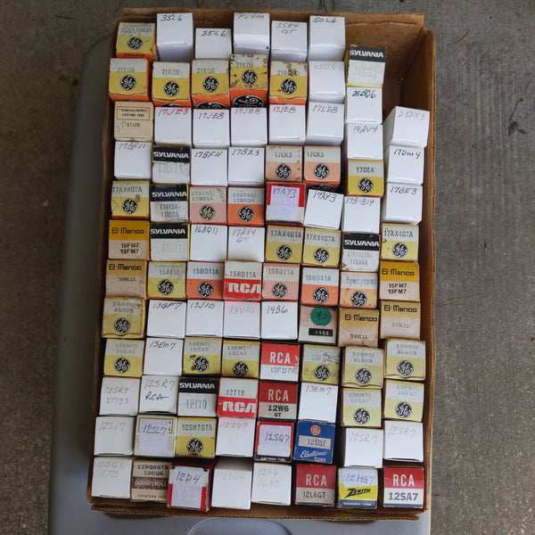 94 Vacuum Tubes, See Photos For Numbers (Lot Of 94)