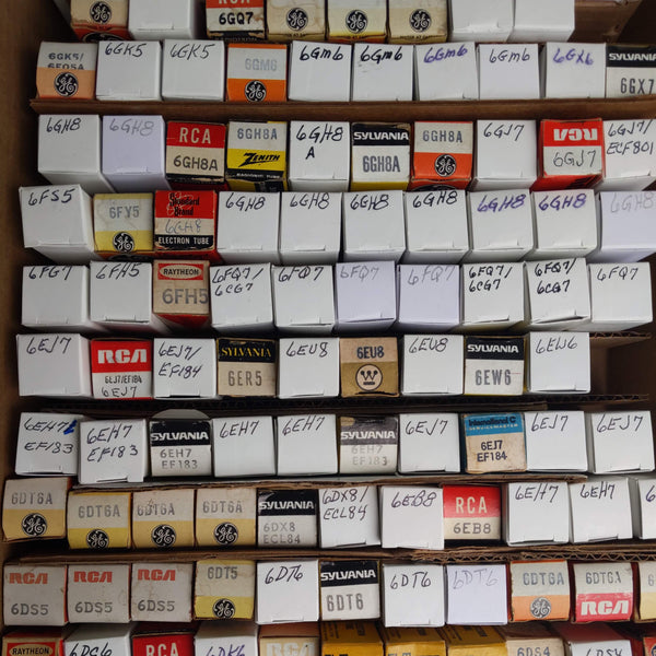 130 Vacuum Tubes, See Photos For Numbers (Lot Of 130)