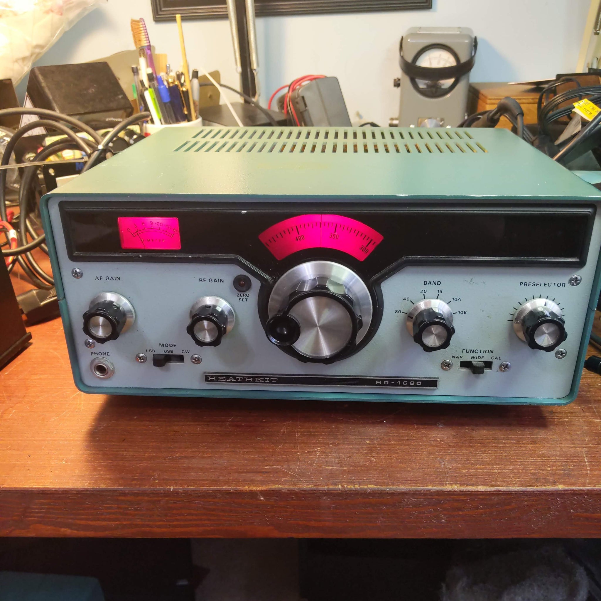 Heathkit HR-1680 Ham Radio Receiver, See Video