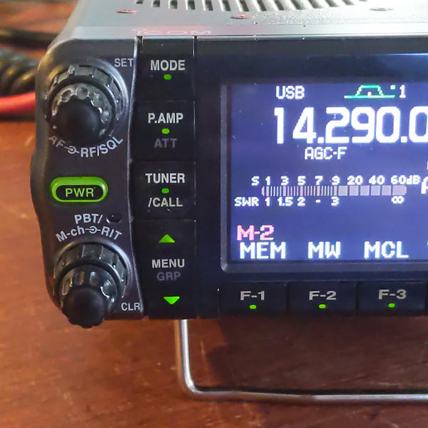 Icom IC-7000 HF/VHF/UHF All-Mode Transceiver, With Cables, Bracket, See Video