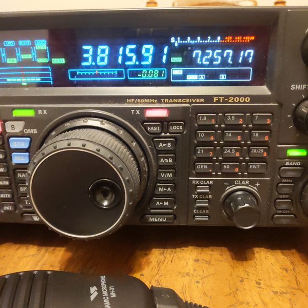 Yaesu FT-2000 6M-160M Transceiver With Microphone, See Video