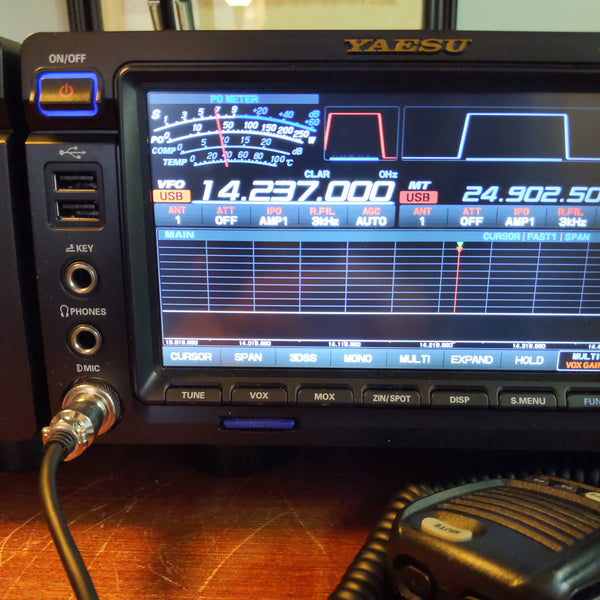 Yaesu FTDX101MP HF/50 MHz Transceiver With Power Supply And Mic, Video