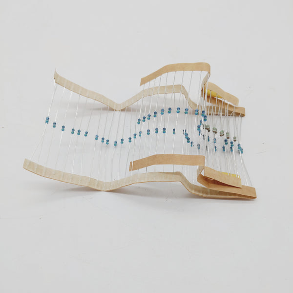 9,000+ Resistors, 125+ Numbers, See List And Photos