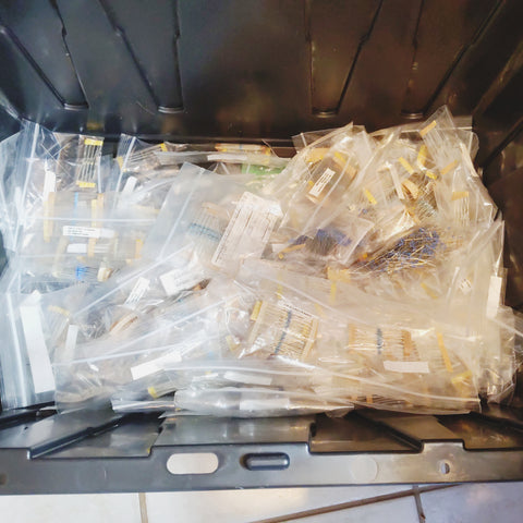 9,000+ Resistors, 125+ Numbers, See List And Photos