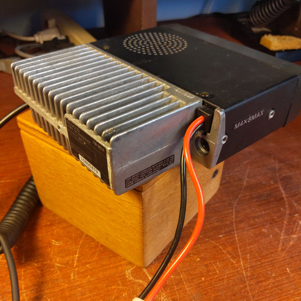 Kenwood TM-261A 2 Meter Mobile Transceiver With Microphone SEE VIDEO