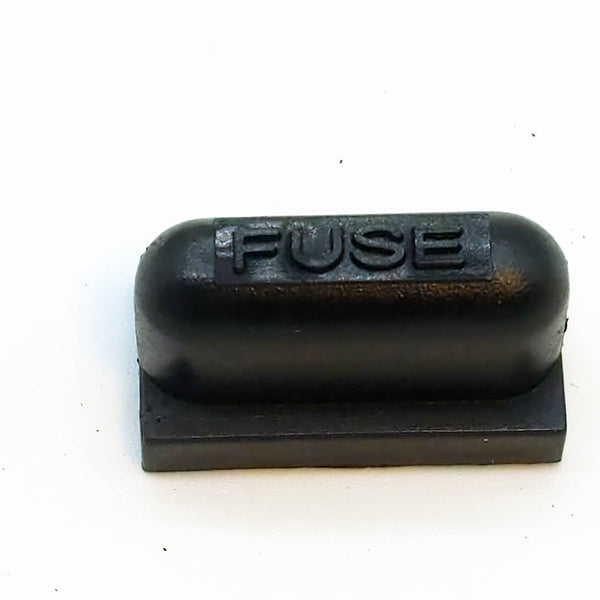 Qty: 5:  ATC/ATO Fuse Holder, Chassis/Panel Mount, With Cover