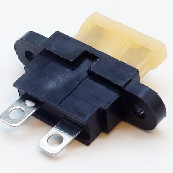 Qty: 5:  ATC/ATO Fuse Holder, Chassis/Panel Mount, With Cover