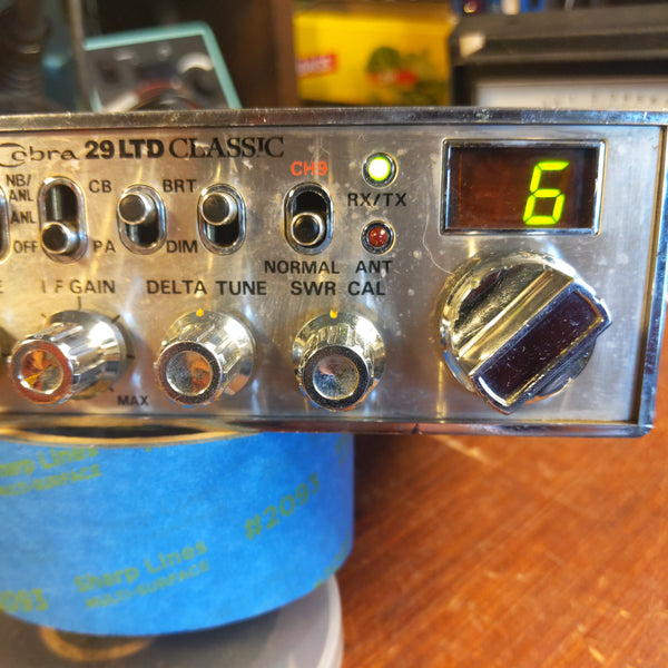 Cobra 29 LTD Classic, Mic, Power Cable, Receives/Transmits SEE VIDEO