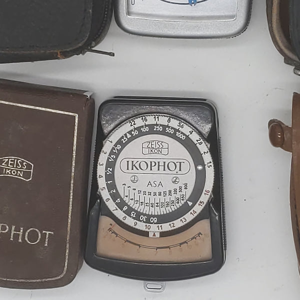 4 Vintage Light Meters, For Parts Or Repair