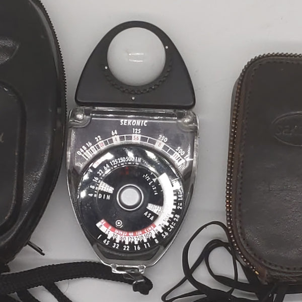 4 Vintage Light Meters, For Parts Or Repair