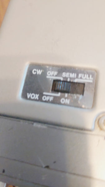 Kenwood TS-440S HF Transceiver, Mic, Works Great, SN 9050313, See Video