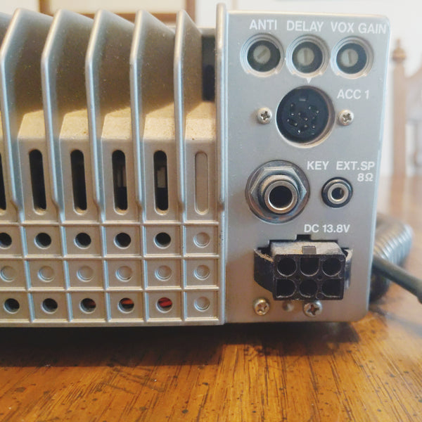 Kenwood TS-440S HF Transceiver, Mic, Works Great, SN7060260, See Video