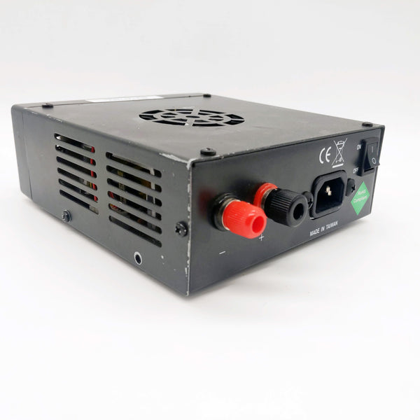 MFJ-4218 18A, 0-24 VDC Power Supply, Factory Display