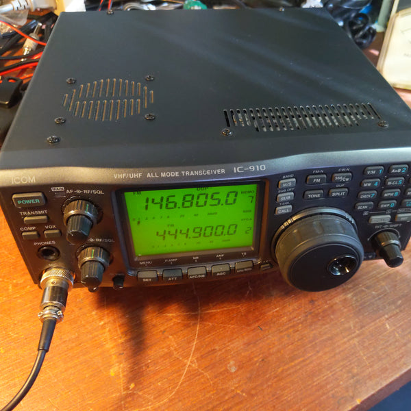 Icom VHF/UHF All-Mode Transceiver IC-910H, Works Well, With Mic, See Video