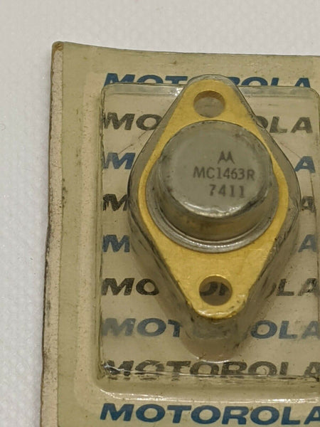 1 New MC1463R Motorola Voltage Regulator