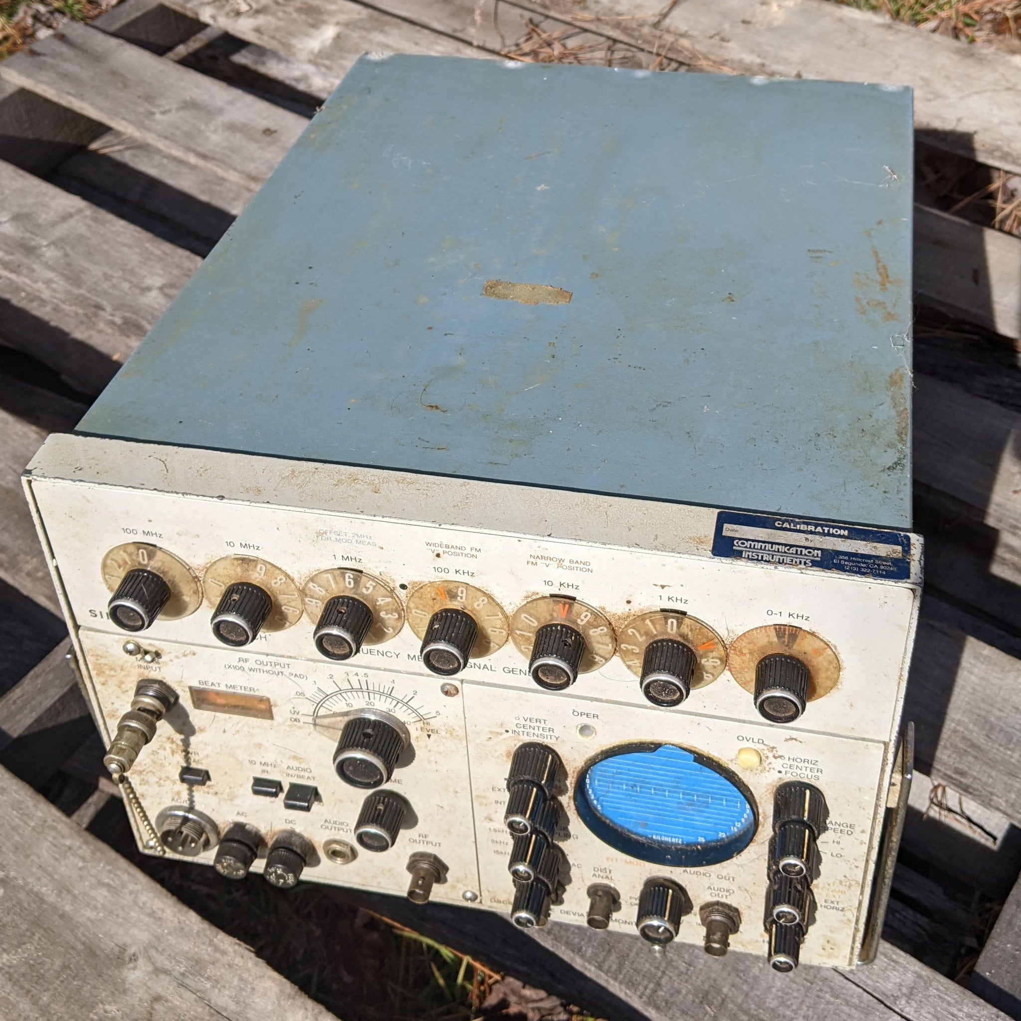Singer Gertsch FM-10 Frequency Meter / Signal Generator, Parts Only