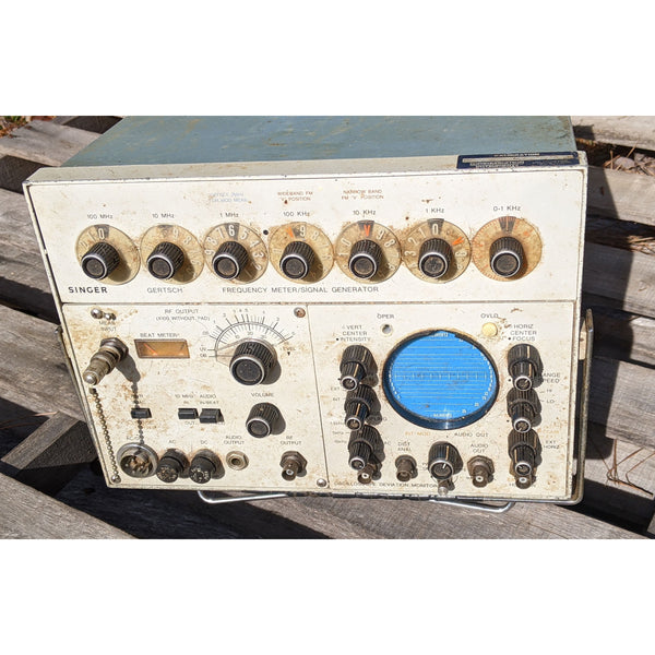 Singer Gertsch FM-10 Frequency Meter / Signal Generator, Parts Only
